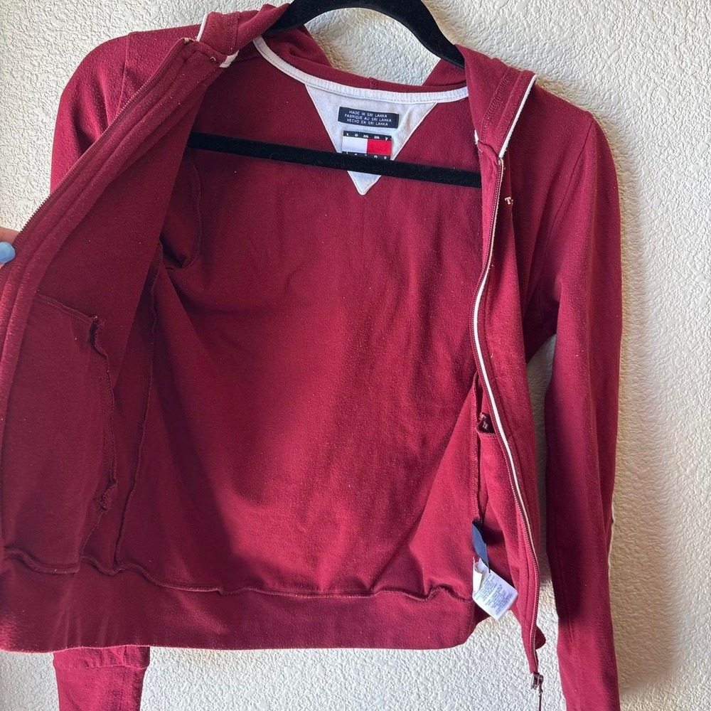 Y2K 2003 Tommy Hilfiger burgundy zip-up hoodie - Picture 8 of 8